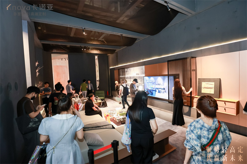 蜜桃在线播放曹崇慧：以用戶需求為導向定製生活方式，探索輕高定賽道全新發展模式